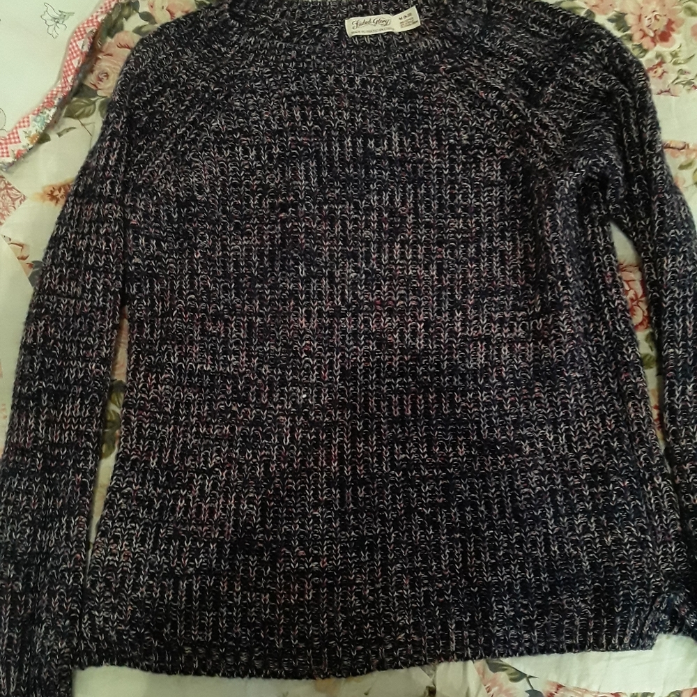 Sweater - Picture 3 of 5